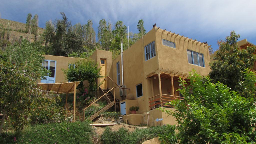 Cabanas Elquimista Pisco Elqui Bagian luar foto